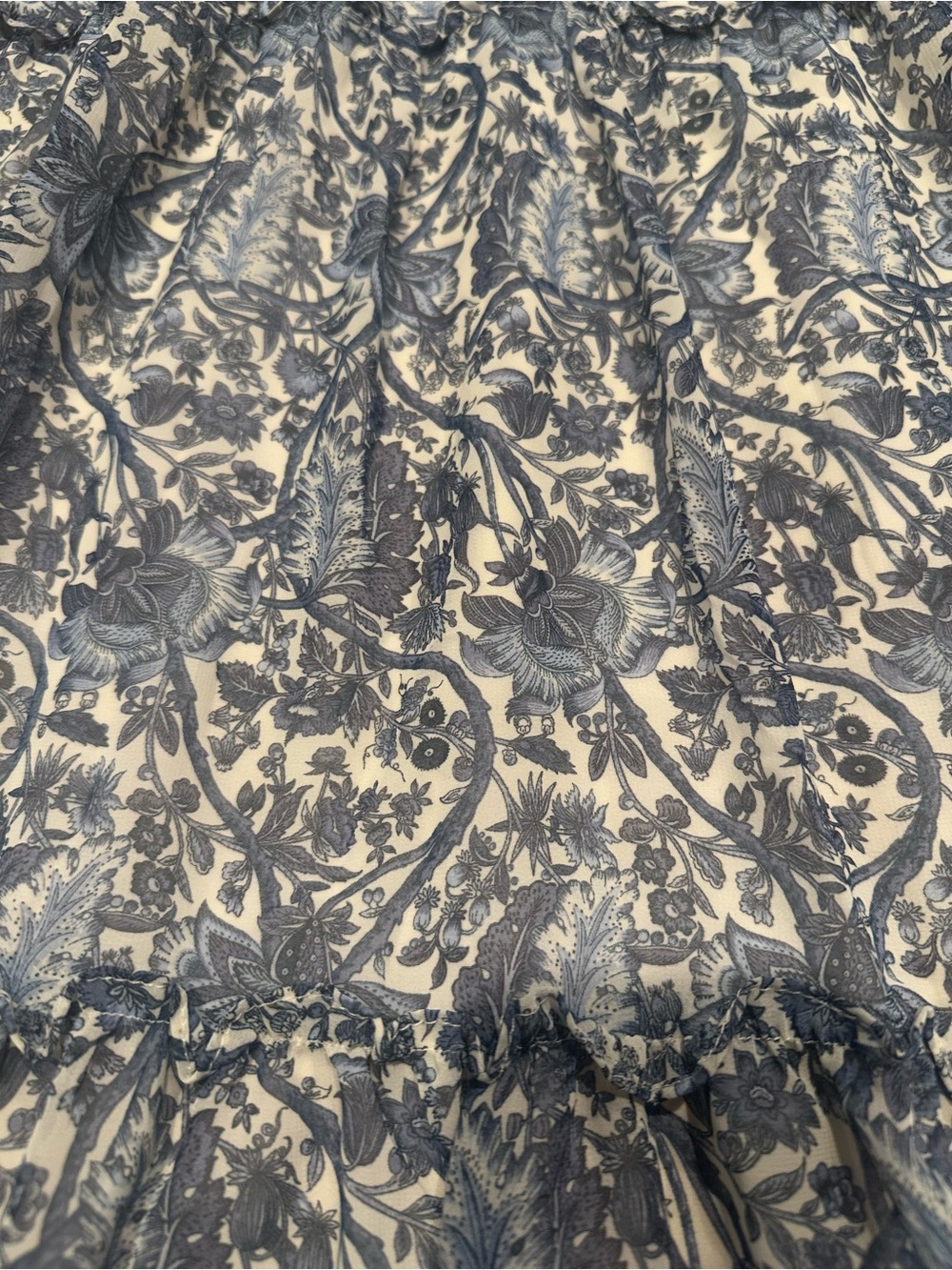 Max Studio Blue and White Floral Maxi Dress with Smocked Waist - Picture 4 of 4